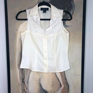 𝅺jones New York Signature Petite Cropped Embroidered Lace Top